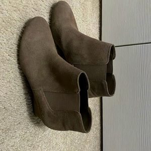 Nine West wedge boots